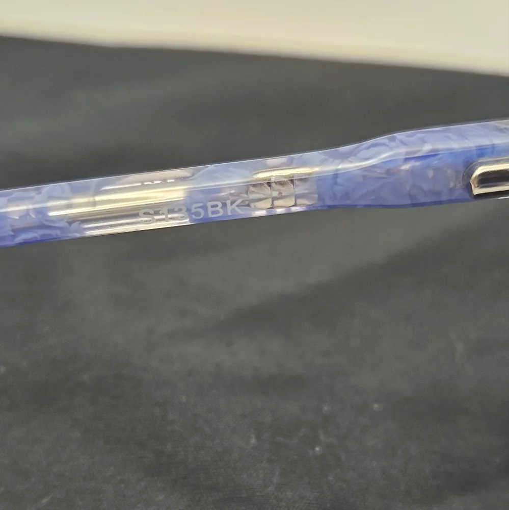 SIXTY ONE Vieques Polarized Sunglasses - Blue Tortoise/Black - Picture 4 of 5